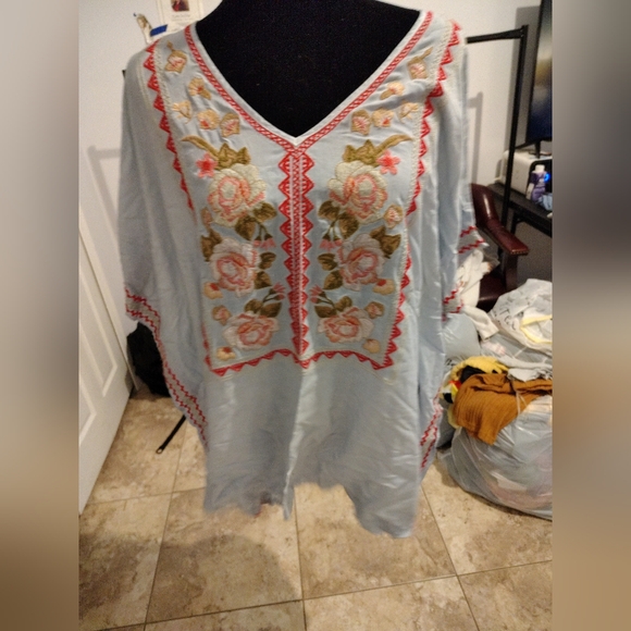 Chic Embroidered Light Blue Tunic - Picture 2 of 16
